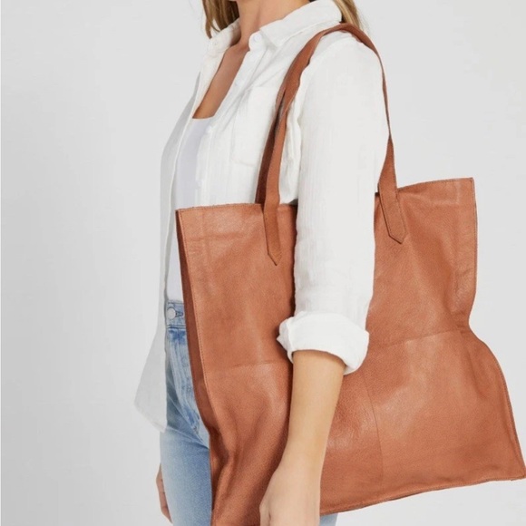 Day & Mood / DayFara Oversized Shopper - Soft Leather *NEW* - Picture 1 of 3